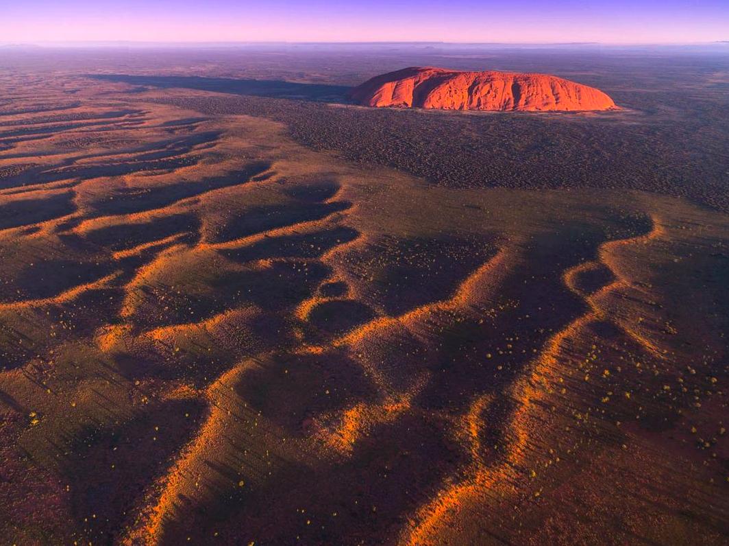 tararua | Watching the Sunrise Over Uluru: A Must-See Experience